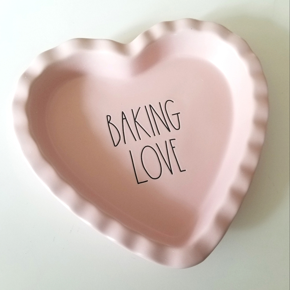 MAGENTA x Rae Dunn Pink Heart Ceramic Pie Pan Plate